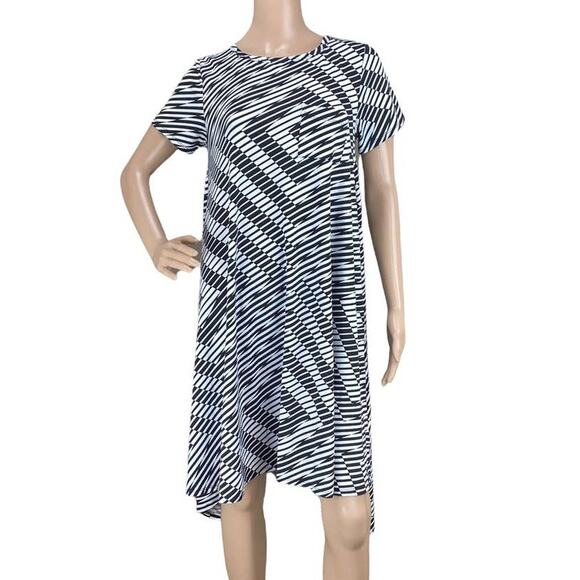 LuLaRoe Women's Black White Stripes Short Sleeves Scoop Neck Swing Dress XS - Picture 1 of 5